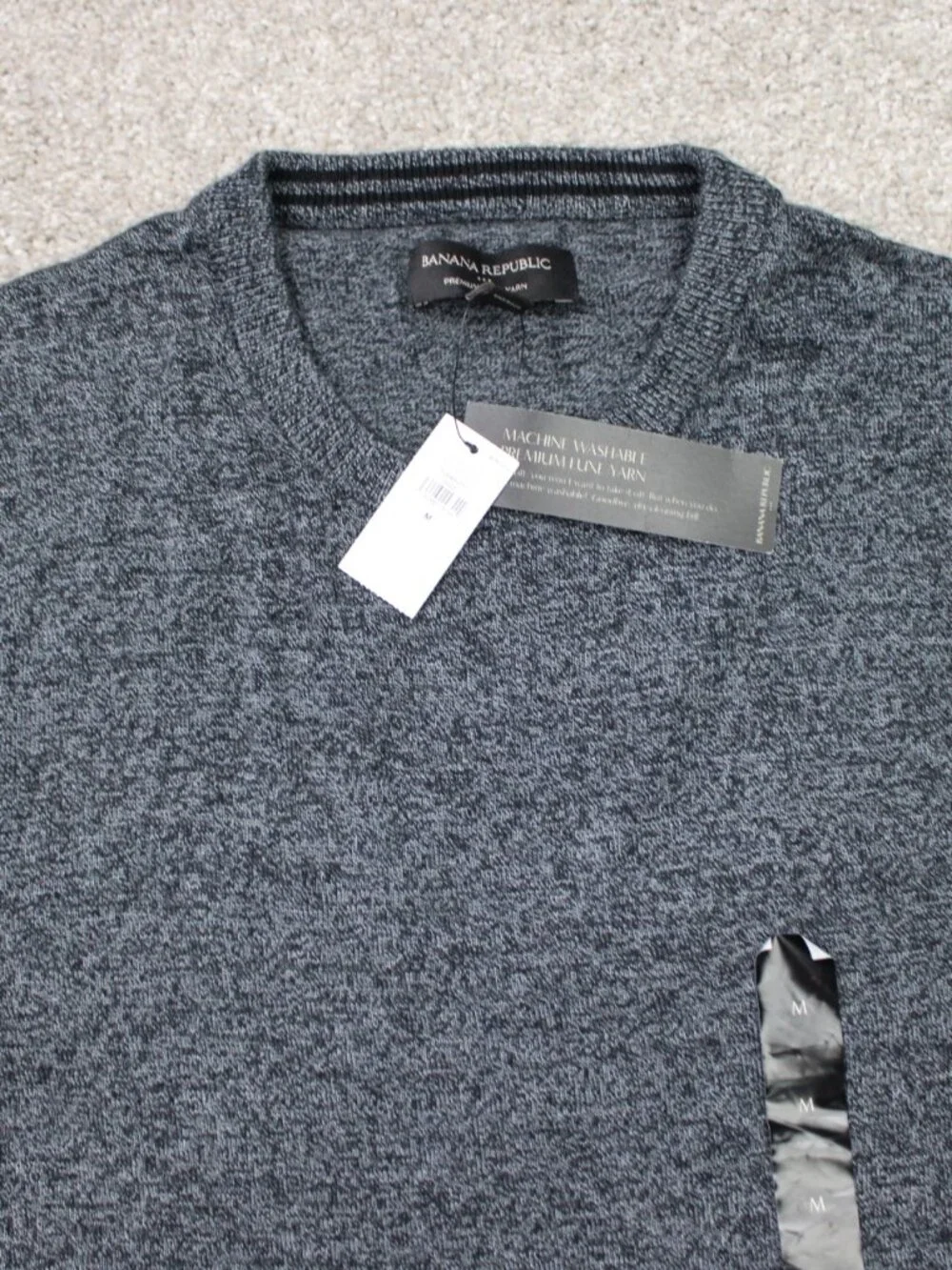 Banana Republic Sweater NWT Mens Medium Gray Premium Luxe Yarn Silk/Cashmere L/S